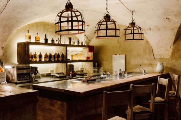 Cocktail Masterclass Experience